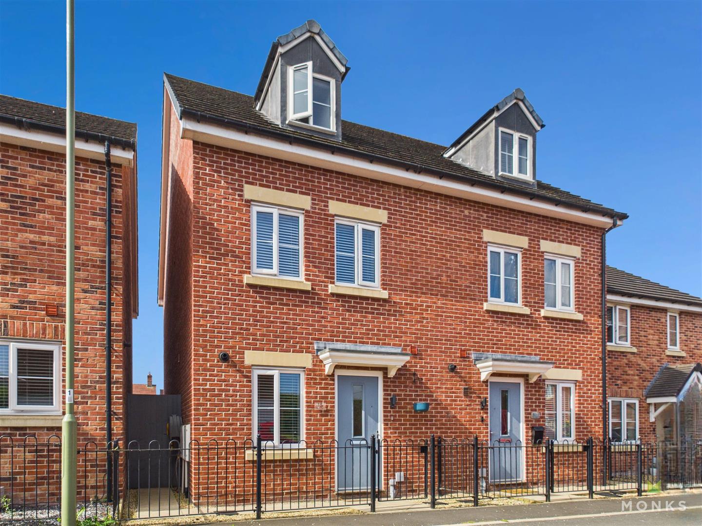 15 Ceiriog Way, Oswestry, SY11 3FE For Sale